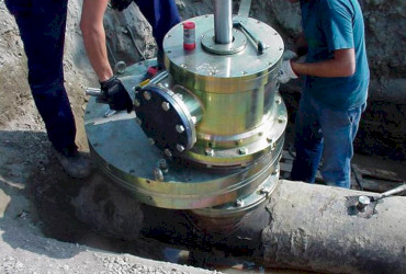 Holes in pressure and on-line stops